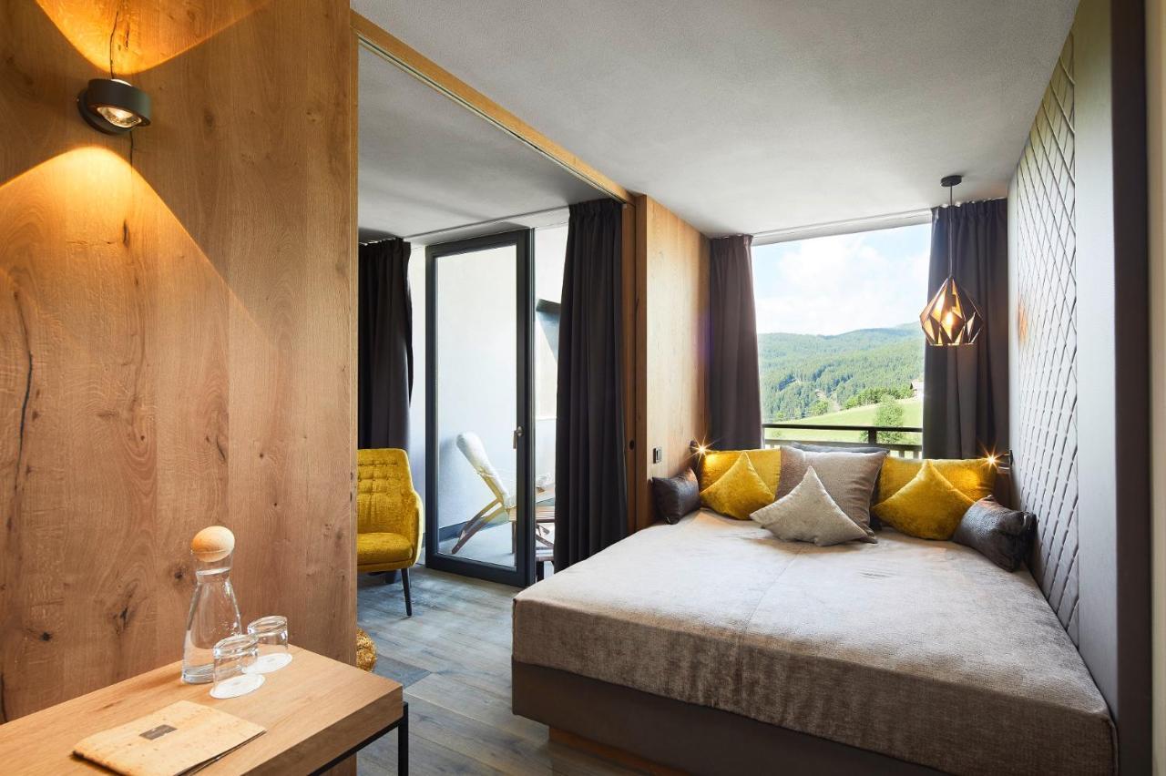 Готель Sonnenberg Panorama Dolomites Wellbeing Маранца Екстер'єр фото