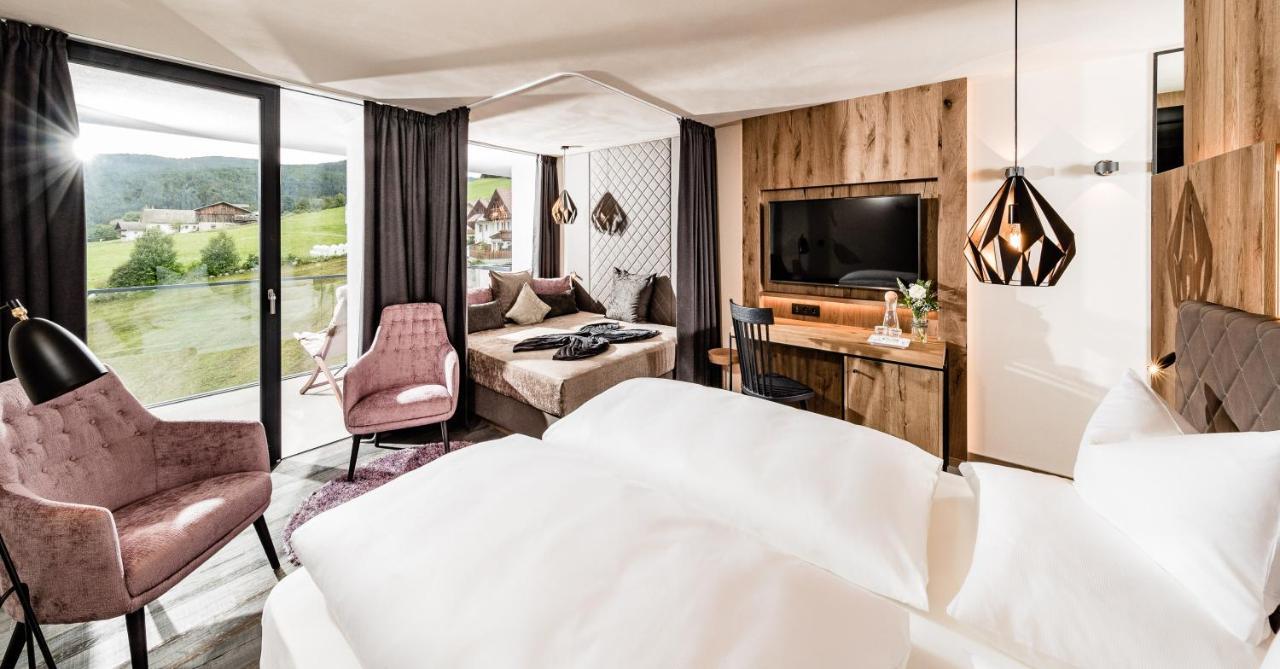 Готель Sonnenberg Panorama Dolomites Wellbeing Маранца Екстер'єр фото
