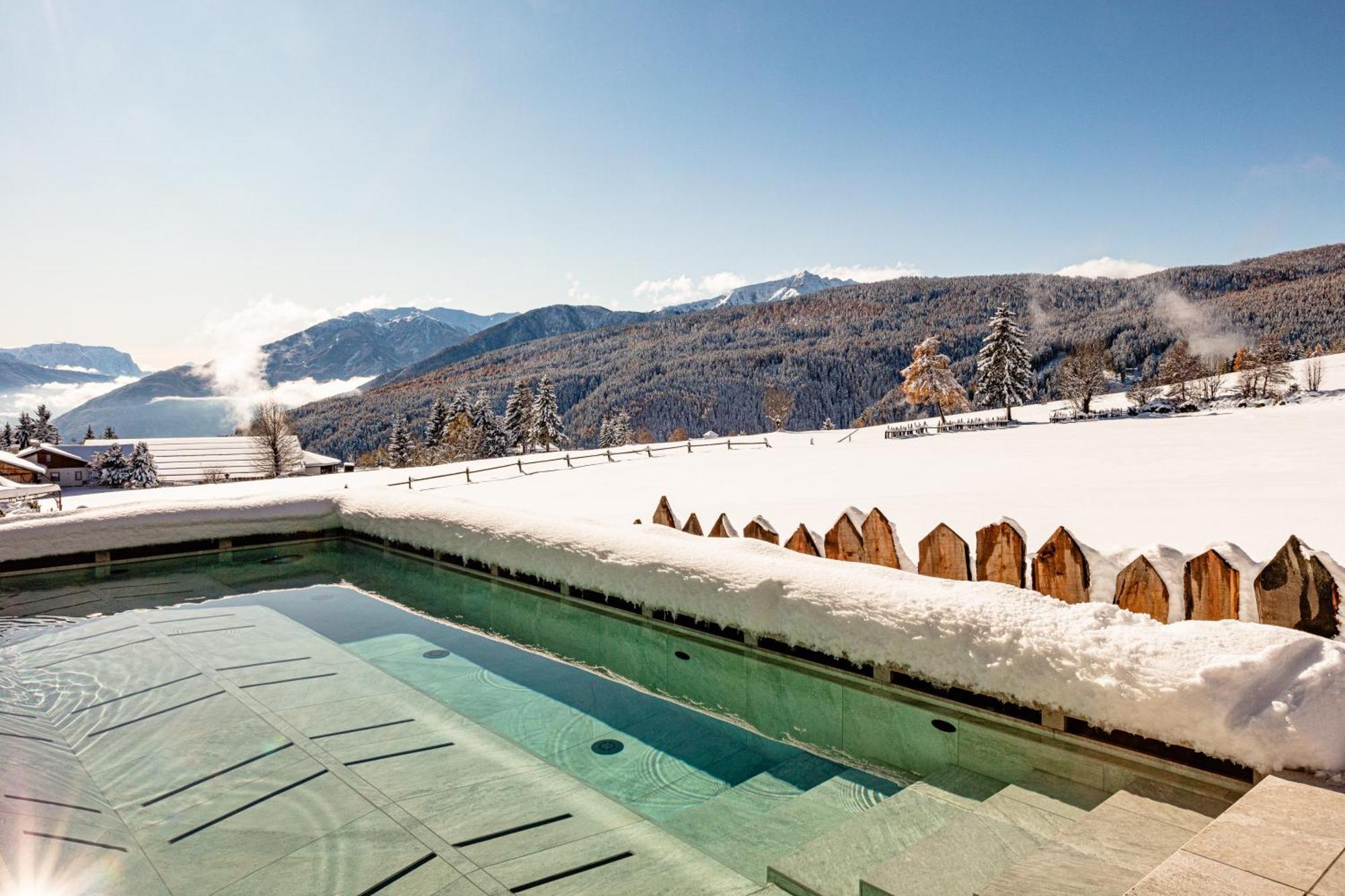 Готель Sonnenberg Panorama Dolomites Wellbeing Маранца Екстер'єр фото